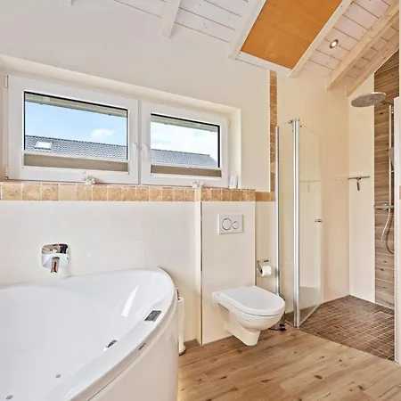 Tatil Evi Luxuswellnesshaus Meeresglitzern Bliesdorf