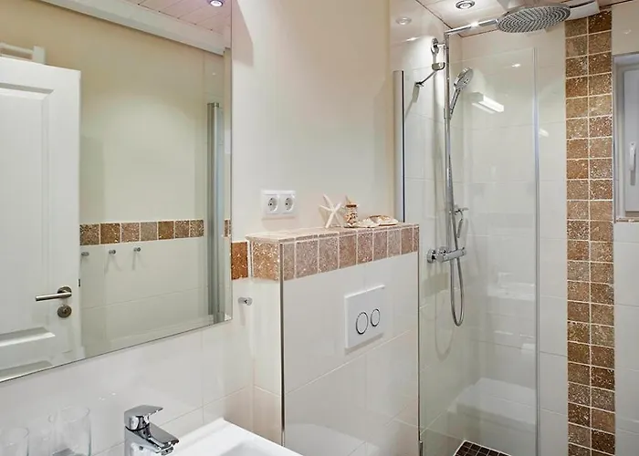 Vakantiehuis Luxuswellnesshaus Meeresglitzern Bliesdorf